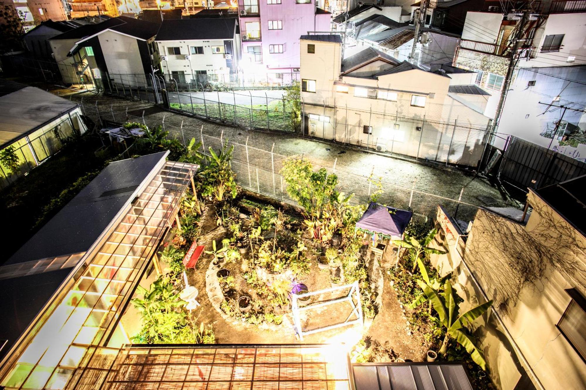 Kamagasaki University Of The Arts Cafe Garden Guest House Aka Cocoroom Осака Екстериор снимка